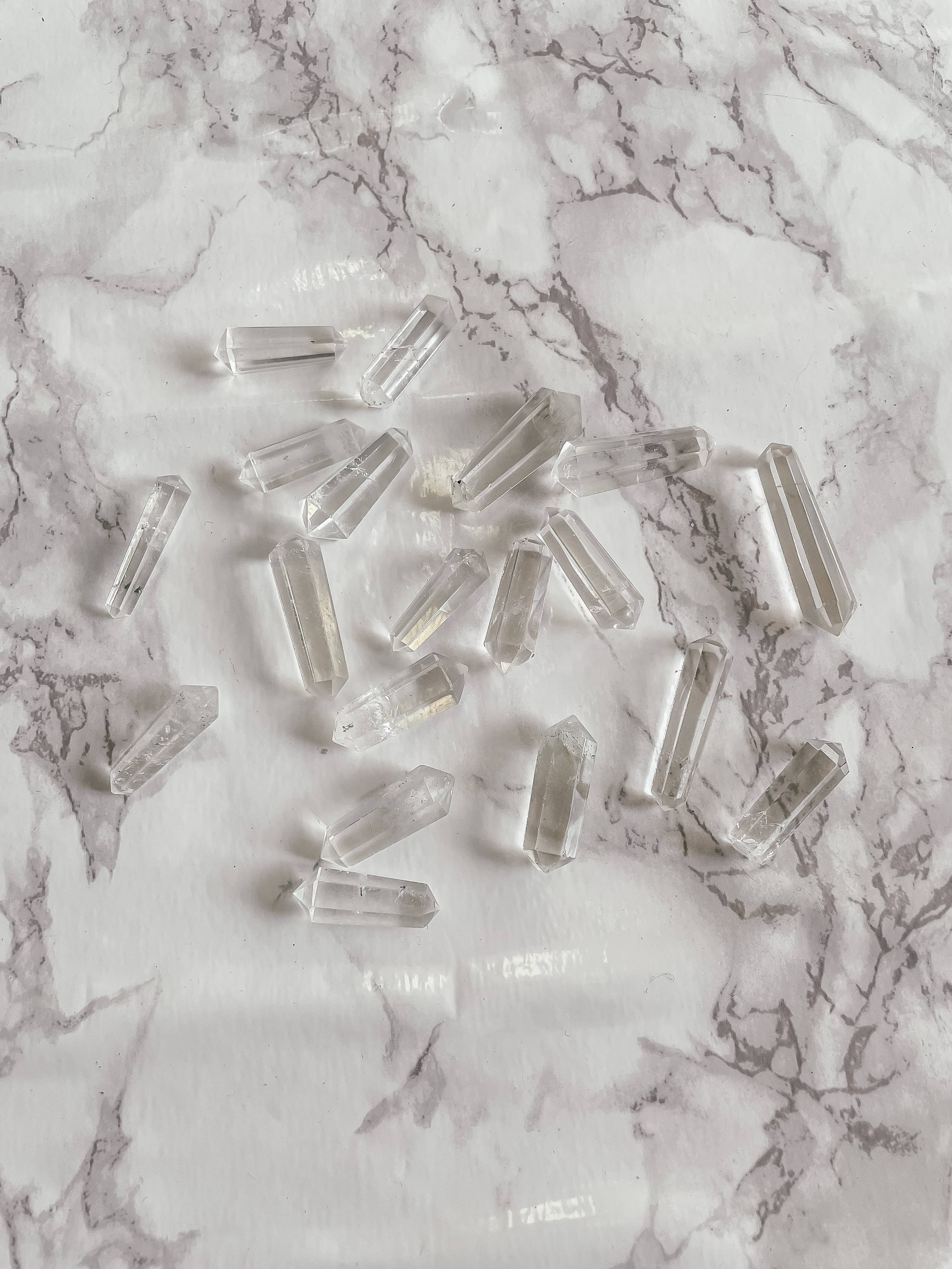 Peach and Pixie - Wholesale Spiritual Stone/Crystal - Clear Quartz Mini Double Terminated Point3