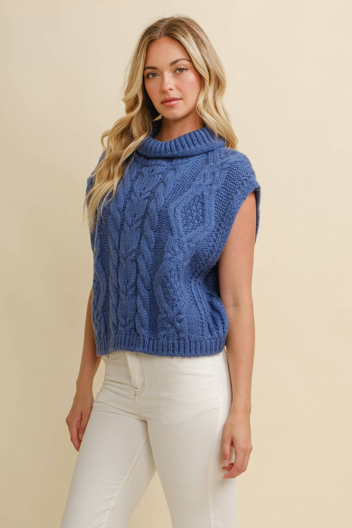 Cloud Ten – Engroshandel Pullover - Dame – CSW1001K - KABELSTRIKKET RULLEKRAVE SWEATER1