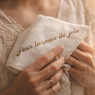 Beautiful Word Heart Handkerchief to perfume "For tears of joy" for wholesale by Autour Du Parfum