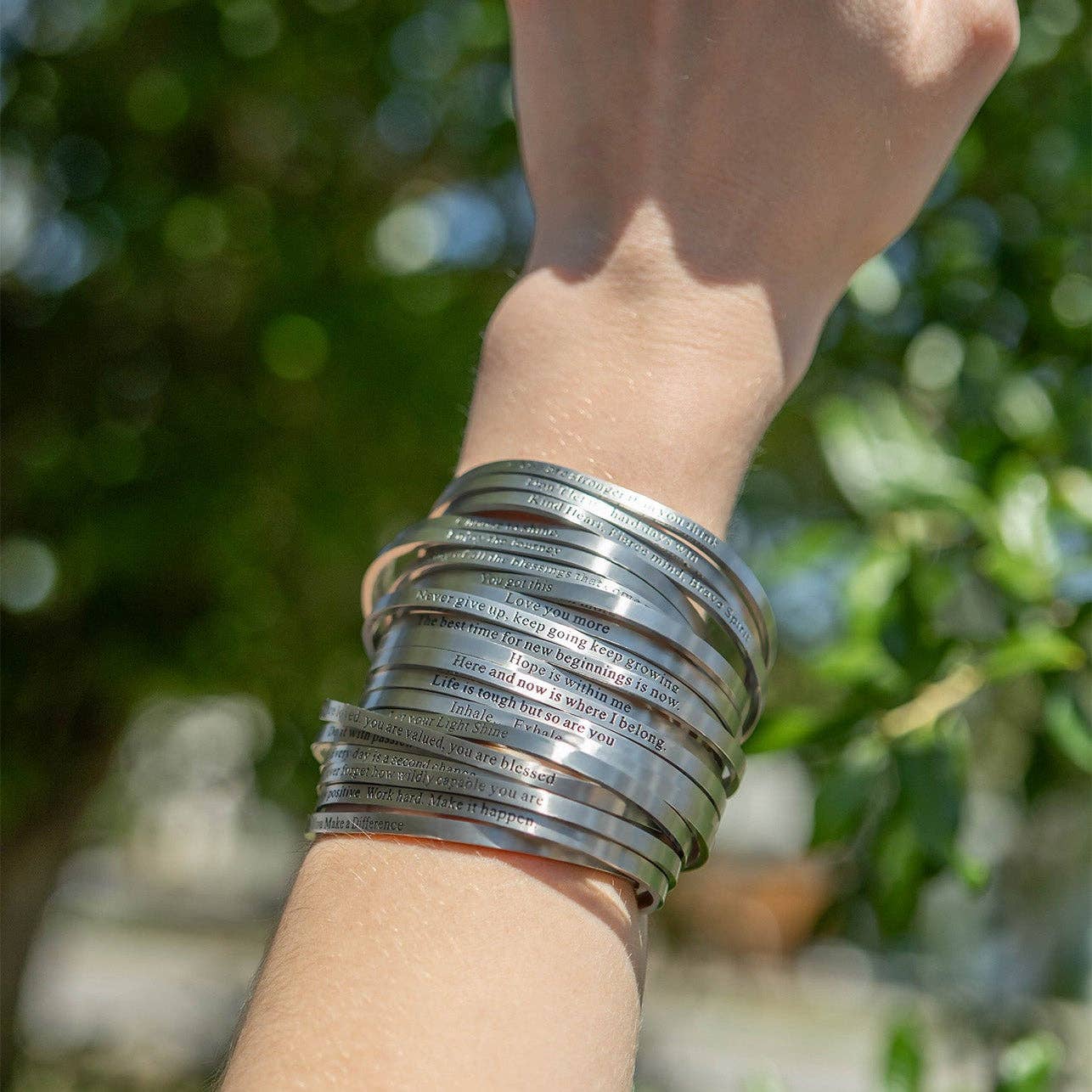 WJW - Wholesale Cuff Bracelet - 18K Gold PVD Never give up Engraved Bangle Bracelet6