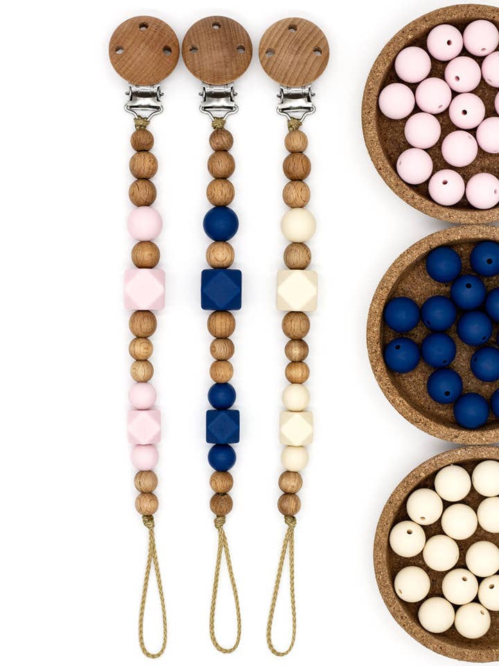 Schnullerkette || Juno Collection für den Großhandel von Kristin Weiss Manufaktur