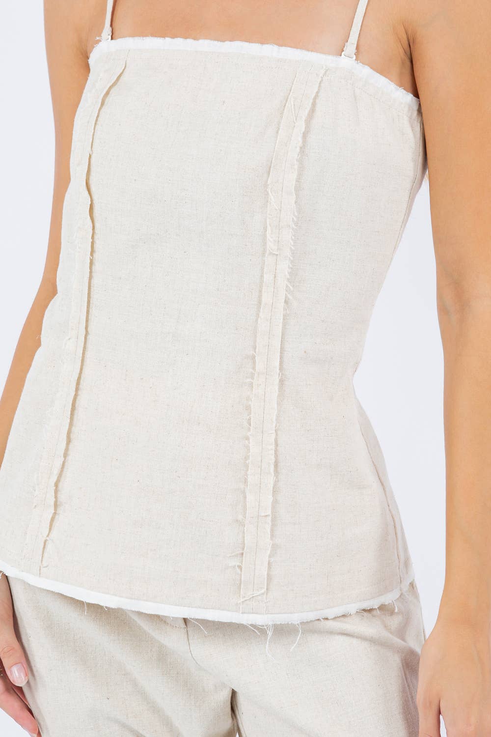 Whiteroom+Cactus – wholesale Blus - Dam – KONTRAST ÄRMLÖS TOPP5