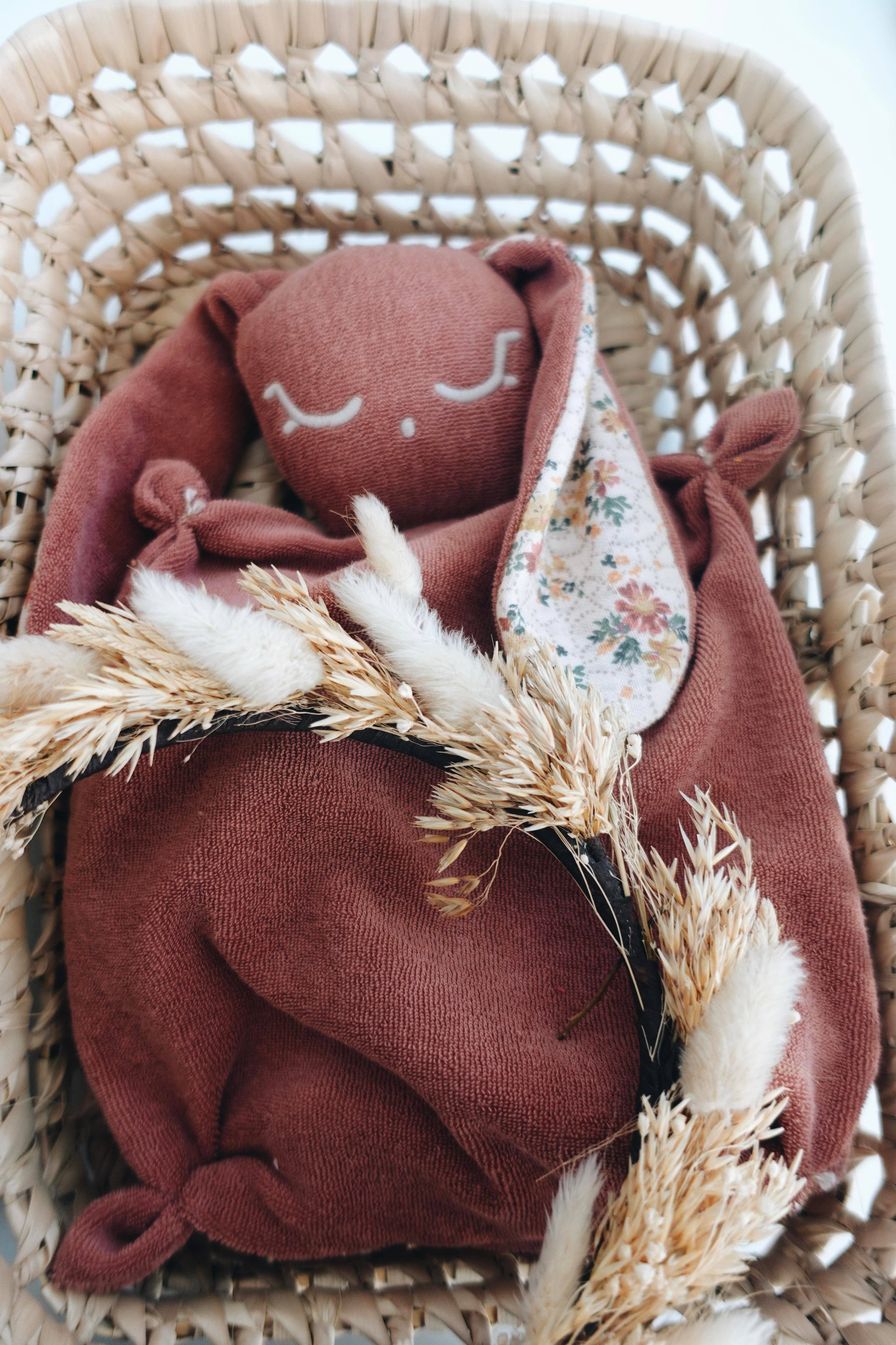 Louis & Jules Stambouli Conseil - Wholesale Hot/Cold Compress - Hot water bottle cherry stone sponge - Judith4