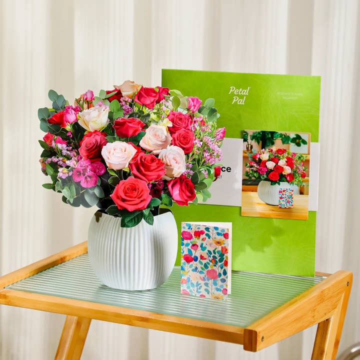 PetalPal - Wholesale Everyday Greeting Card - Rosy Radiance Pop-Up Bouquet
