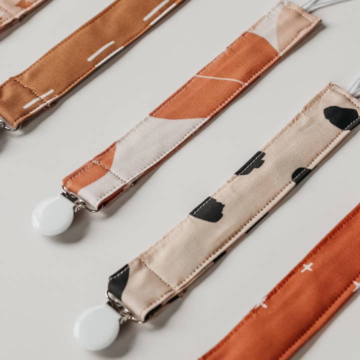 Little Mae and Co - Wholesale Pacifier Clip - Baby - Pebble Pacifier Clip2