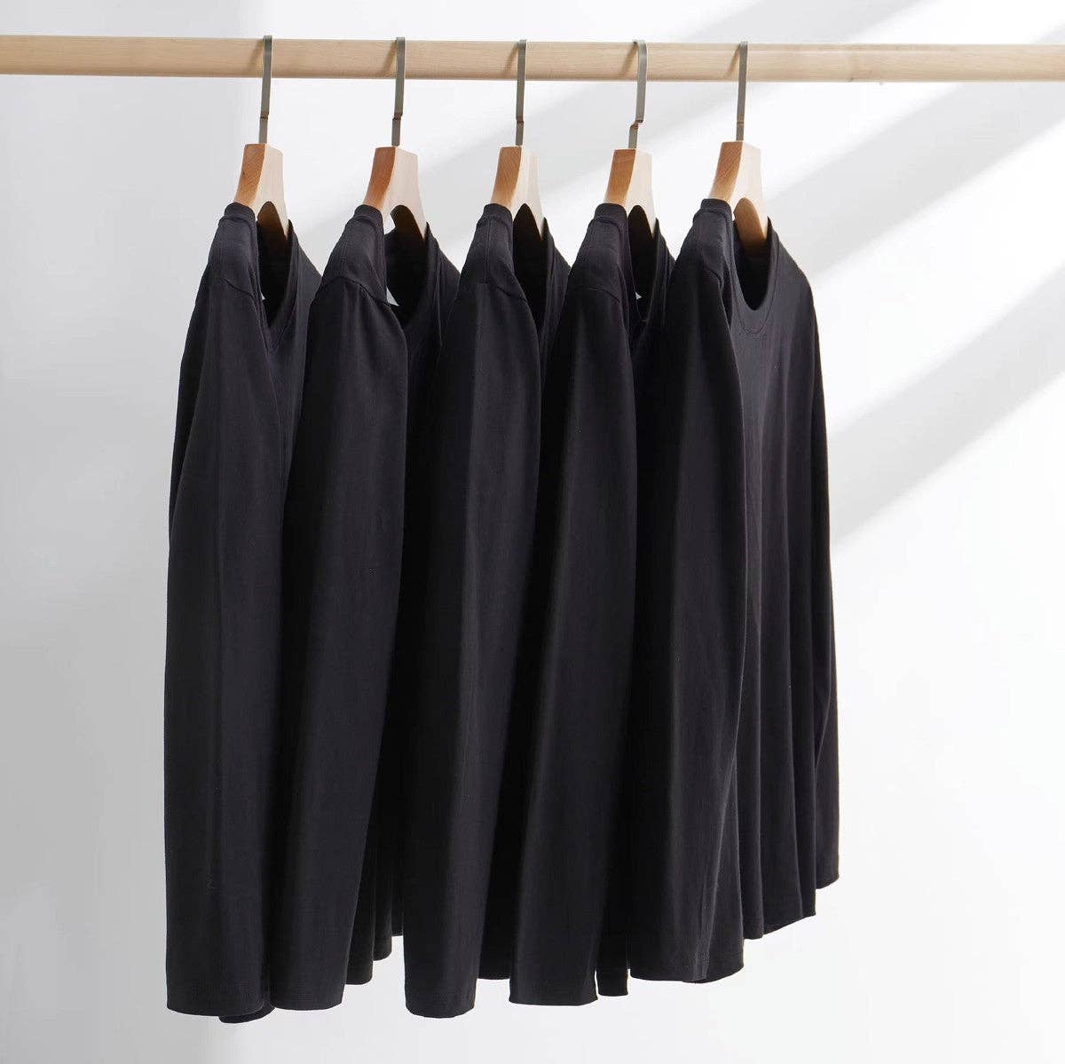 SALINA TRADING INC - Vente T-shirt – femme - T-shirt à manches longues uni en coton 230 g1