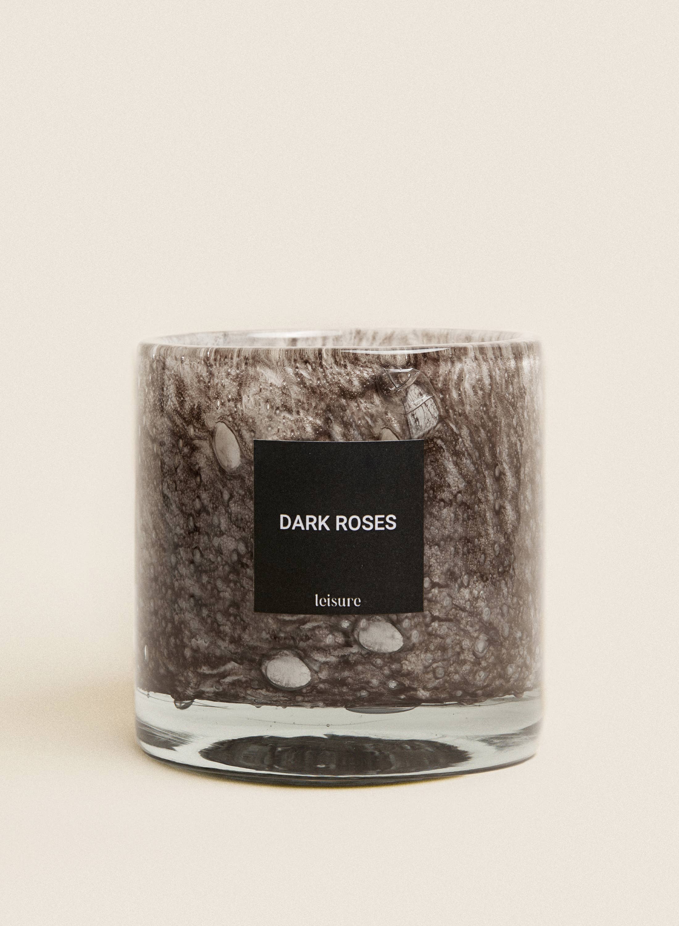 Beige Dark Roses - Scented Candle for wholesale on Faire1
