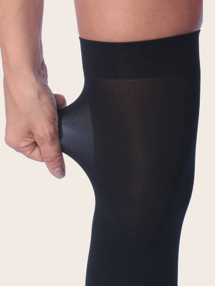 Isadora, Tipi toe, & James Fiallo - Wholesale Socks - Women's - Women Isadora Over The Knee Casual Thigh High Socks5