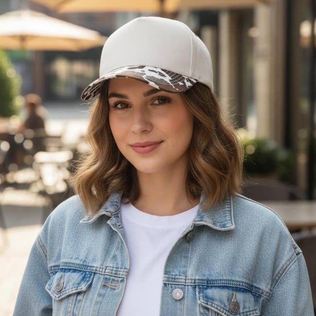 Cappello Trucker a 5 Pannelli con Visiera a Stampa Mucca Semplice per la vendita all'ingrosso da parte di Hatzzi