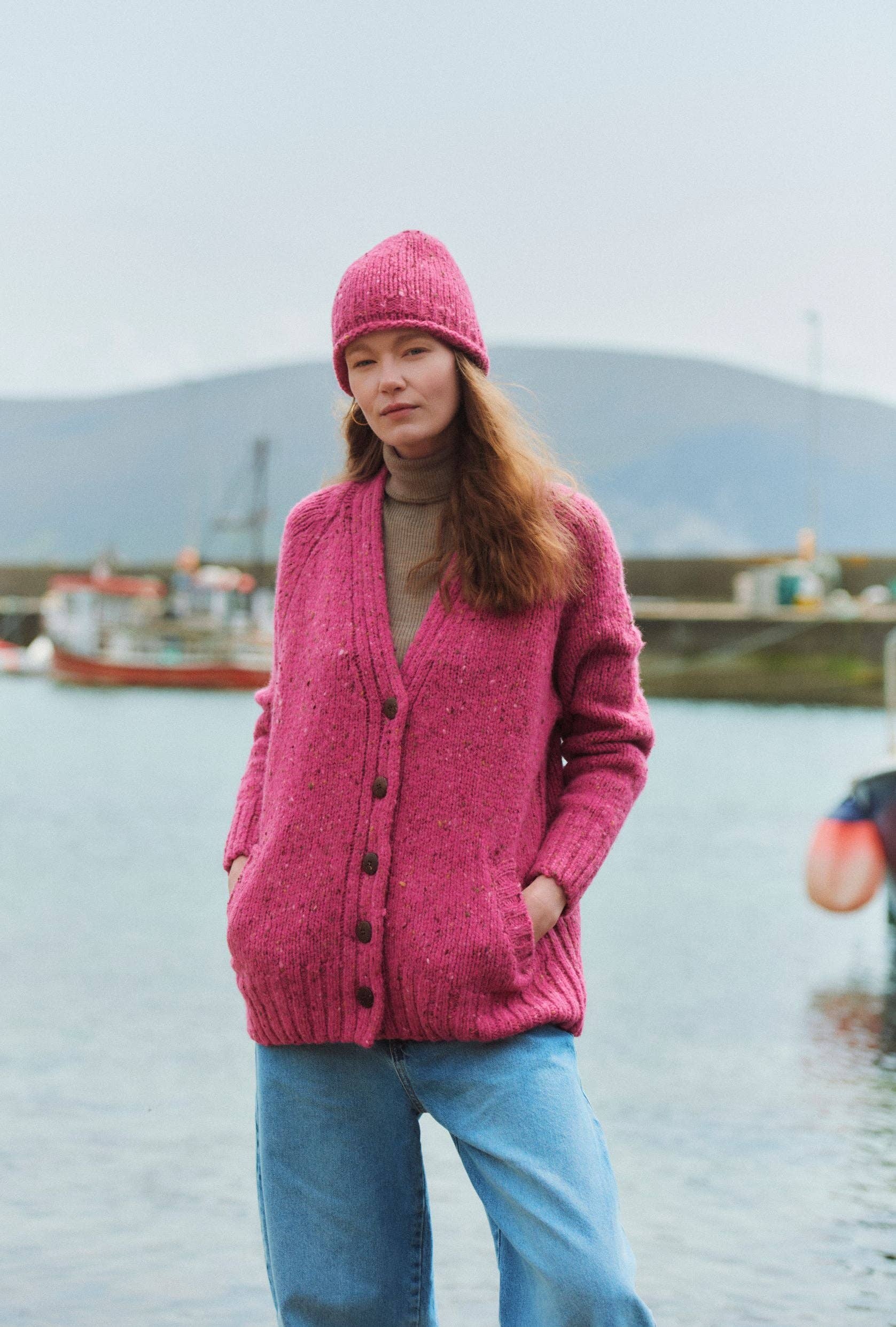 Aran Woollen Mills - Vente Cardigan – femme - Cardigan en tweed Bonny Glen pour femme - Rose3