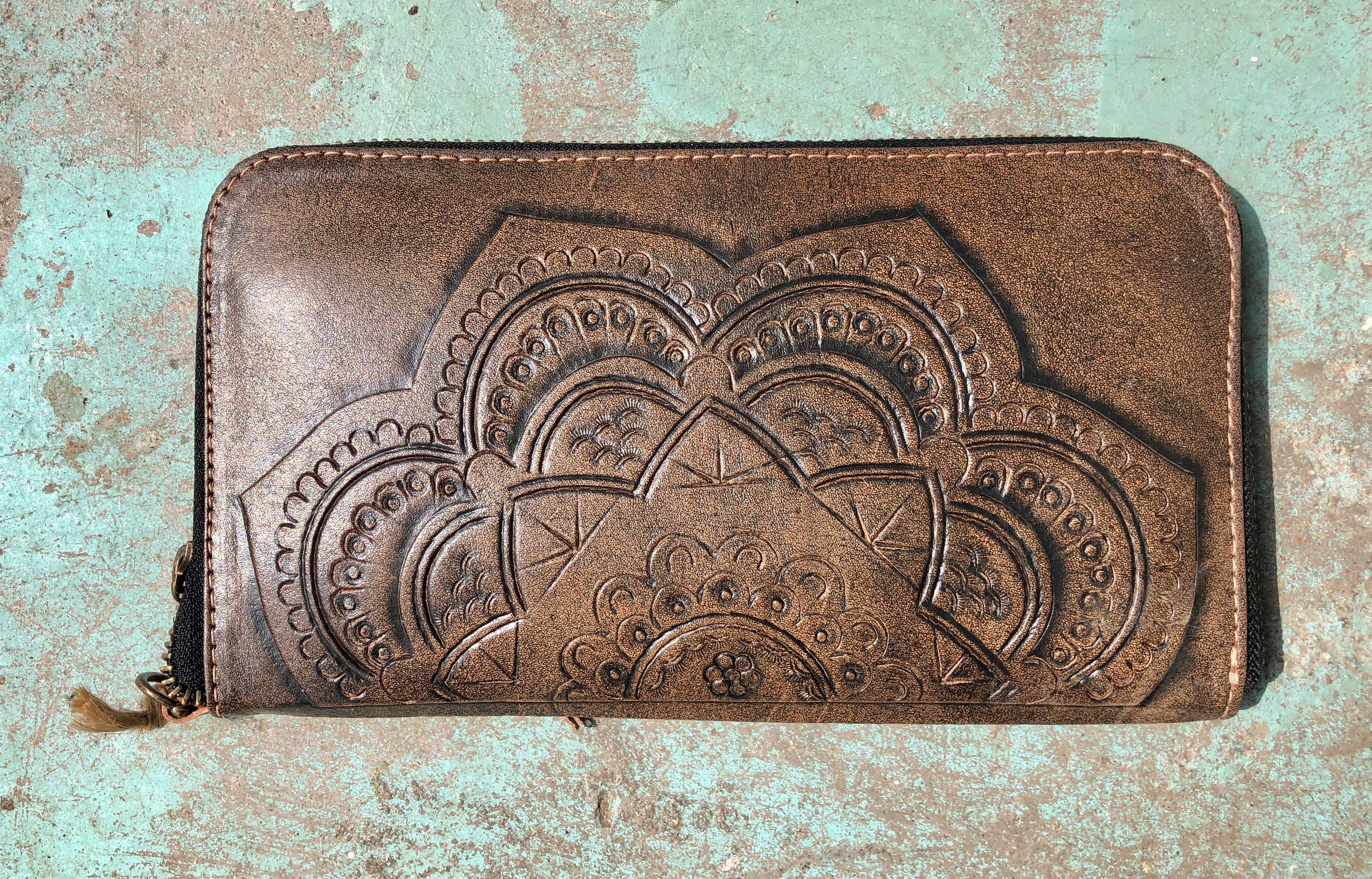 LEADERS IN LEATHER - Wholesale Wristlet - Zip Around Tooled Leather Wallet with Detachable Wristlet14