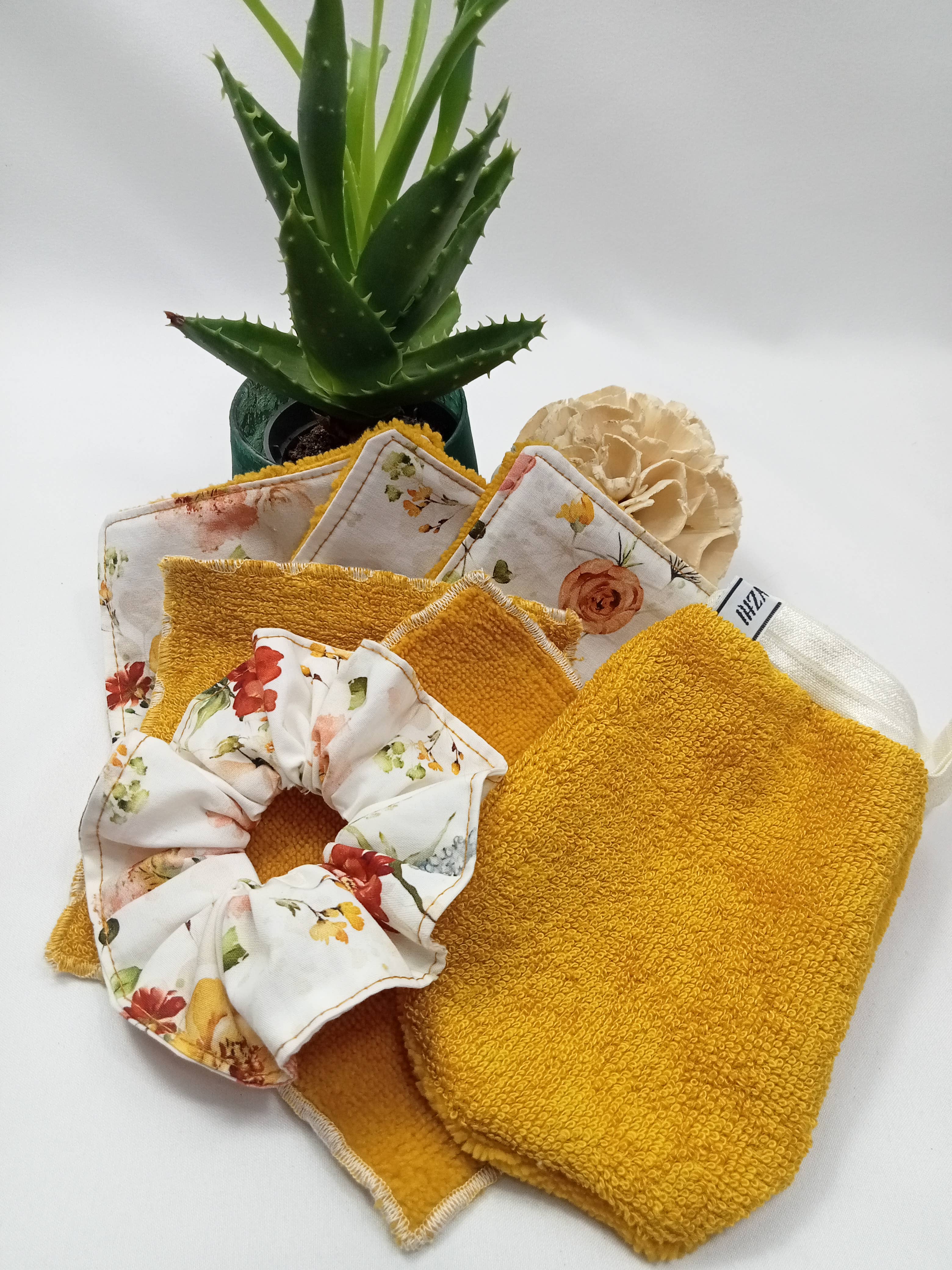 ZHENZHI - Wholesale Facial Care Set/Kit - Beauty gift box7