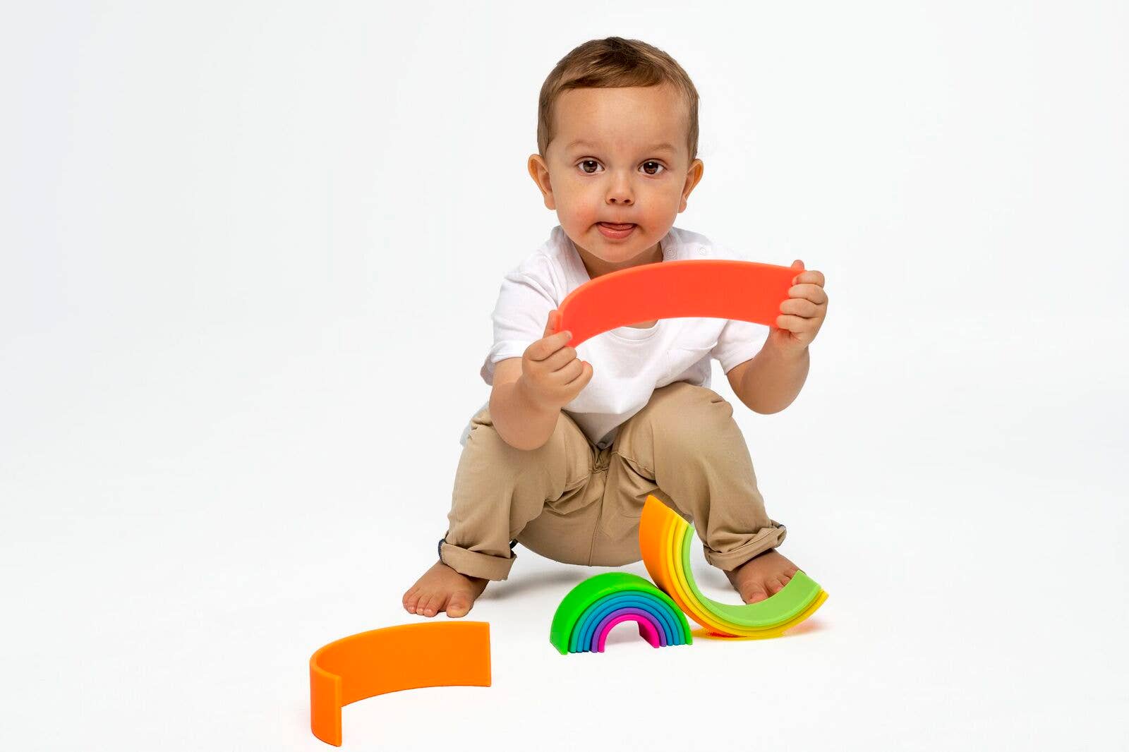 dëna - USA - Wholesale Classic Toy - Kids - Large Neon Rainbow Silicone Classic Toy for Kids10