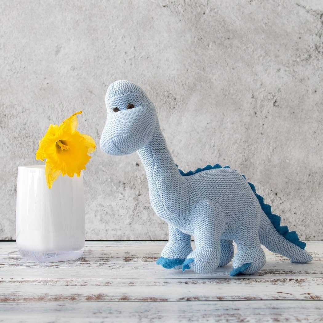 Best Years Ltd – wholesale Handheld rattle – Baby – Knitted Organic Cotton Blue Diplodocus Dinosaur Baby Rattle4