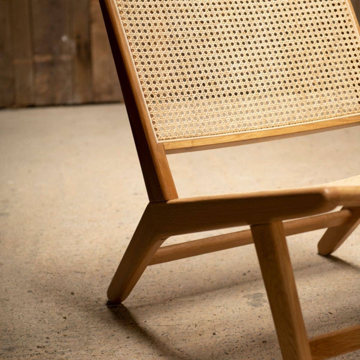 Andrea House - Wholesale Chair - Oak wood lounge chair3