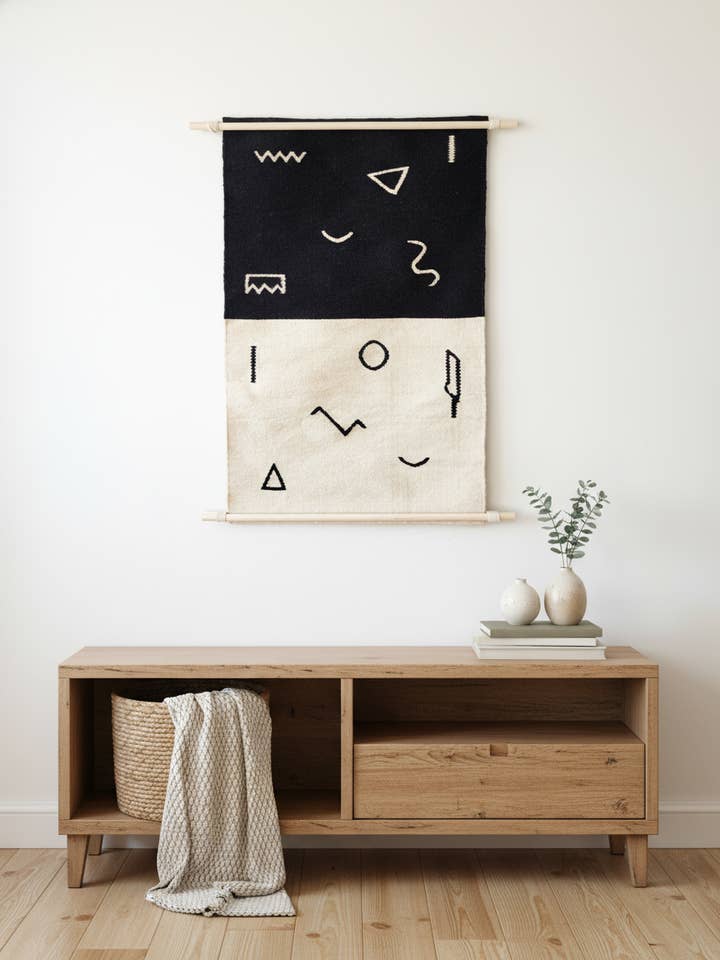 Arazzo da Parete Intrecciato a Mano Tiye per la vendita all'ingrosso da parte di Mumo Toronto Inc