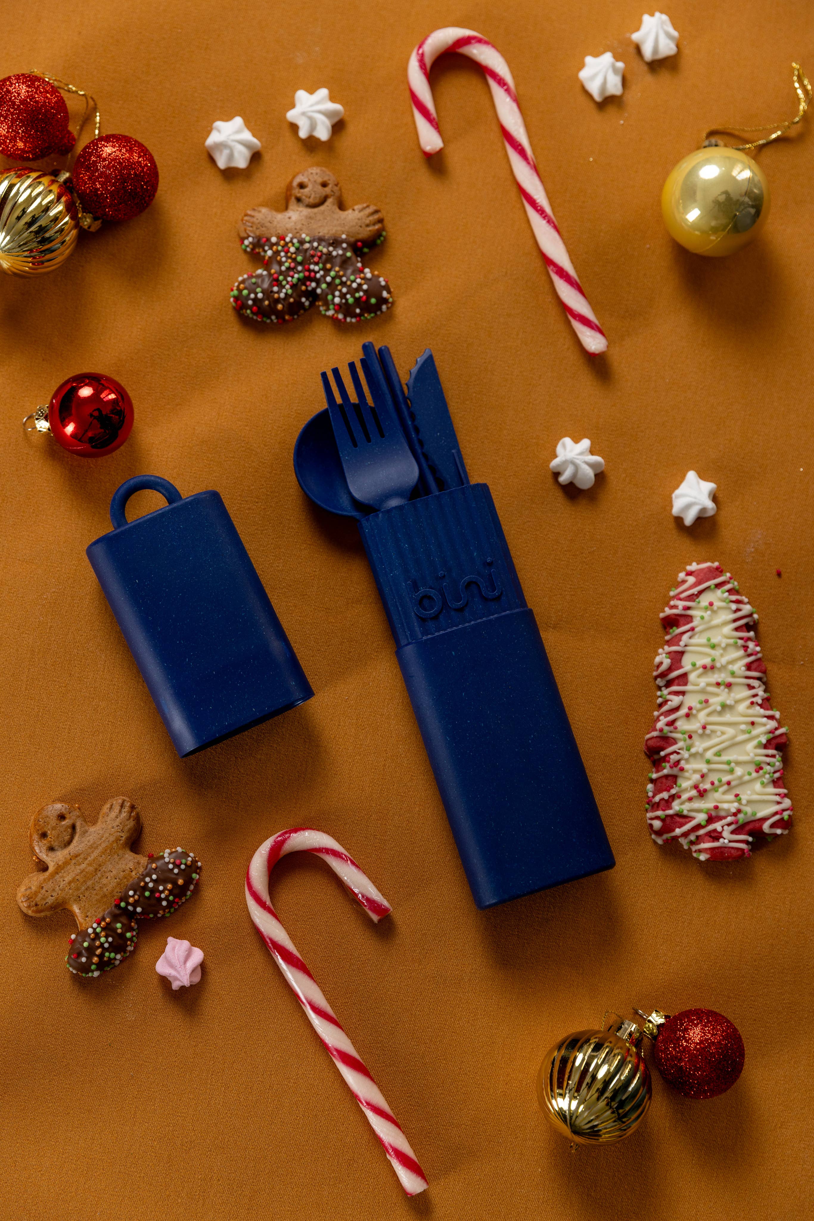 Bini – Engroshandel Skærebestik sæt – Bini Midnight Blue - Genanvendeligt og nomadisk biobaseret bestik