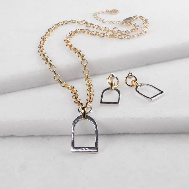 URBAN-EQUESTRIAN - Wholesale Pendant/Charm Necklace - Denby - Two Tone Equestrian Riding Stirrup Necklace5