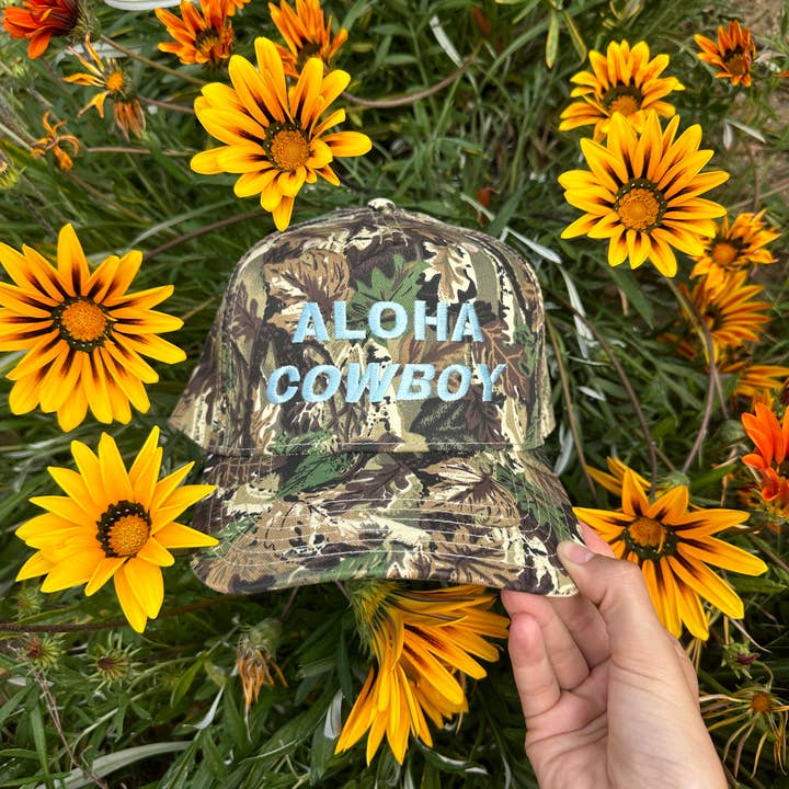 Electric label - Wholesale Trucker Hat - Women's - Aloha Cowboy camo hatÂ