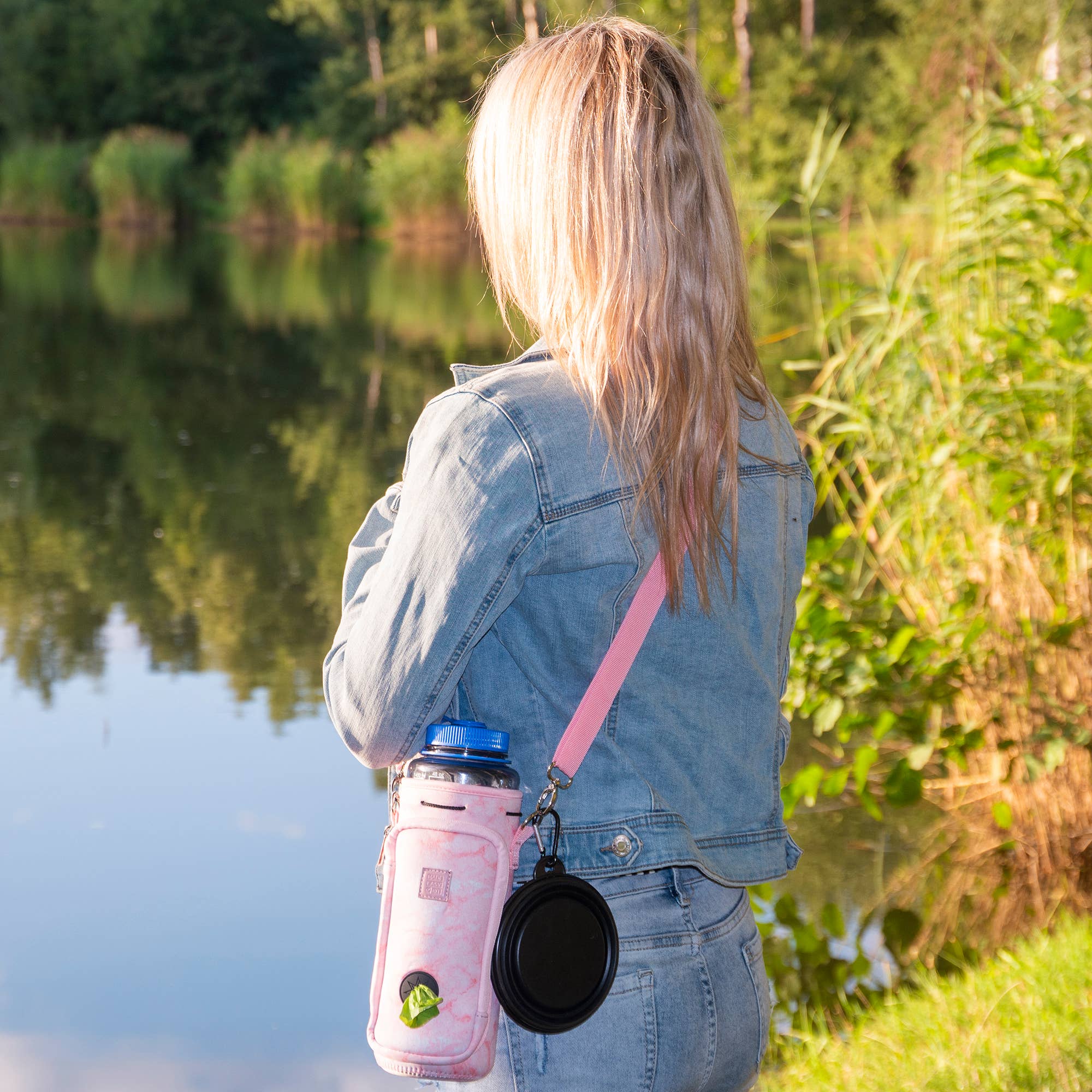 MADE EASY KIT – Suporte para garrafas/garrafeira por atacado – Kit fácil de transportar garrafa de água com bolso para saco de cocô de cachorro62