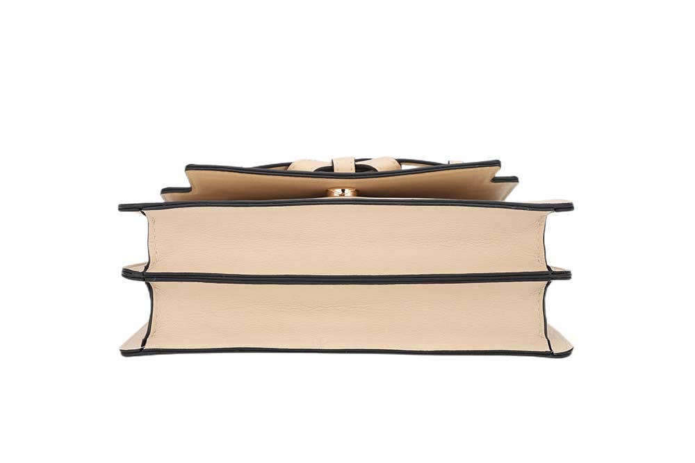 KAYLA+AVA - Vente Sac à main avec poignée sur le dessus – femme - Sac à bandoulière EDEN à rabat à poignée carrée avec nœud5