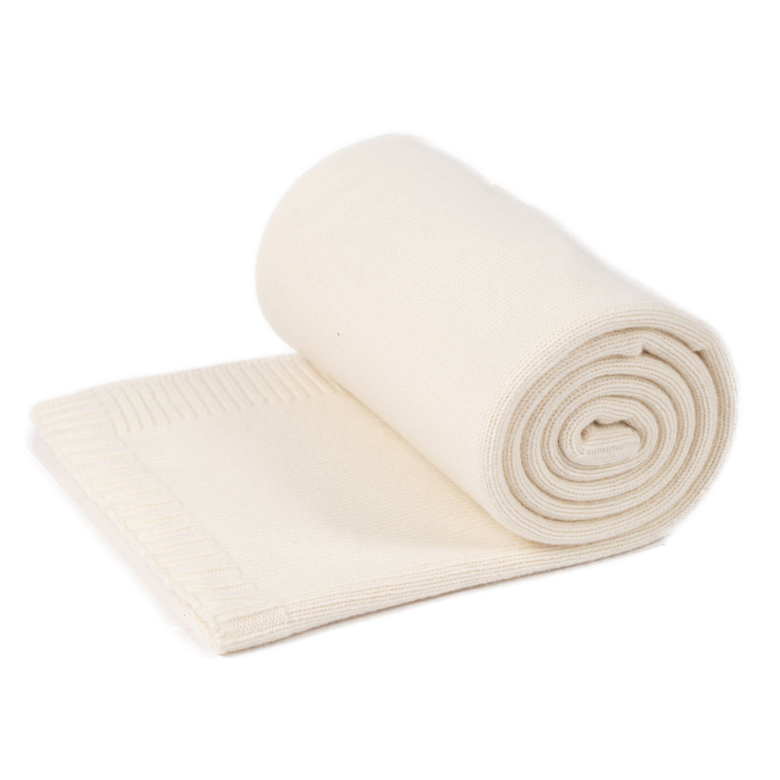 CottoHouse - Wholesale Throw Blanket - LEA Merino Wool Knitted Blanket1