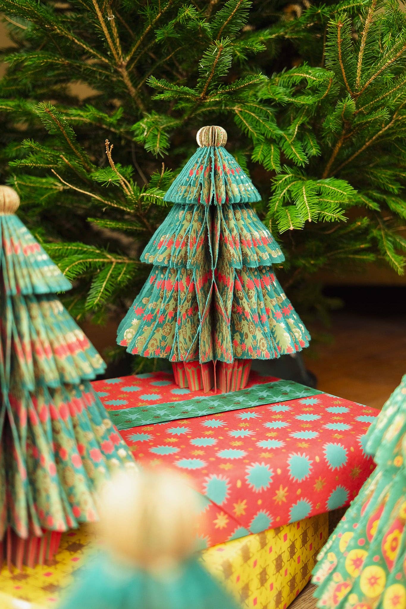 East End Press - Wholesale Christmas Decoration - Fir Tree Honeycomb19