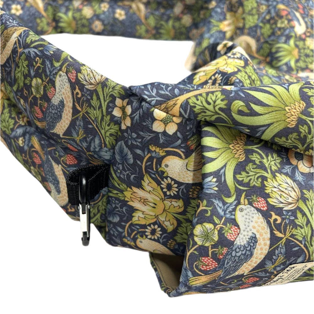 Barkley and Fetch – wholesale Pet carrier – Dog – Strawberry Thief Small Dog / Puppy Carrier4