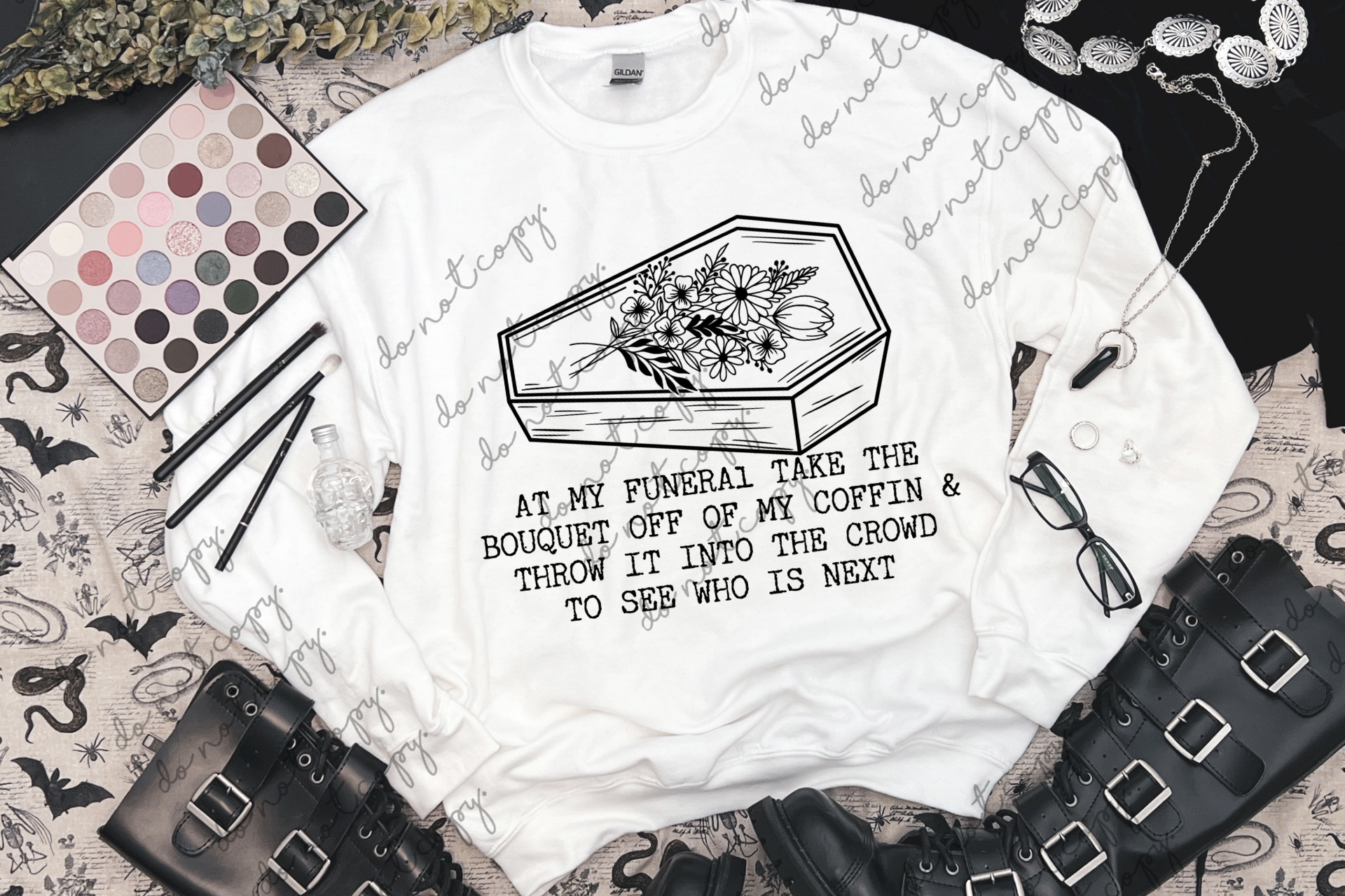 The Babe Cave Co – wholesale T-shirt med logga - Dam – Kistbukett0