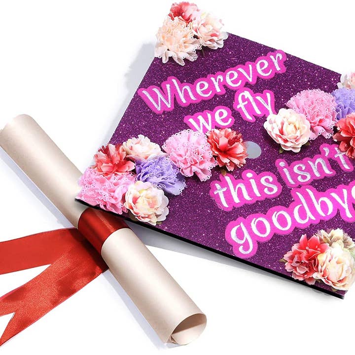 Decorazione floreale fatta a mano per cappello di laurea per la vendita all'ingrosso da parte di Once Upon A Time