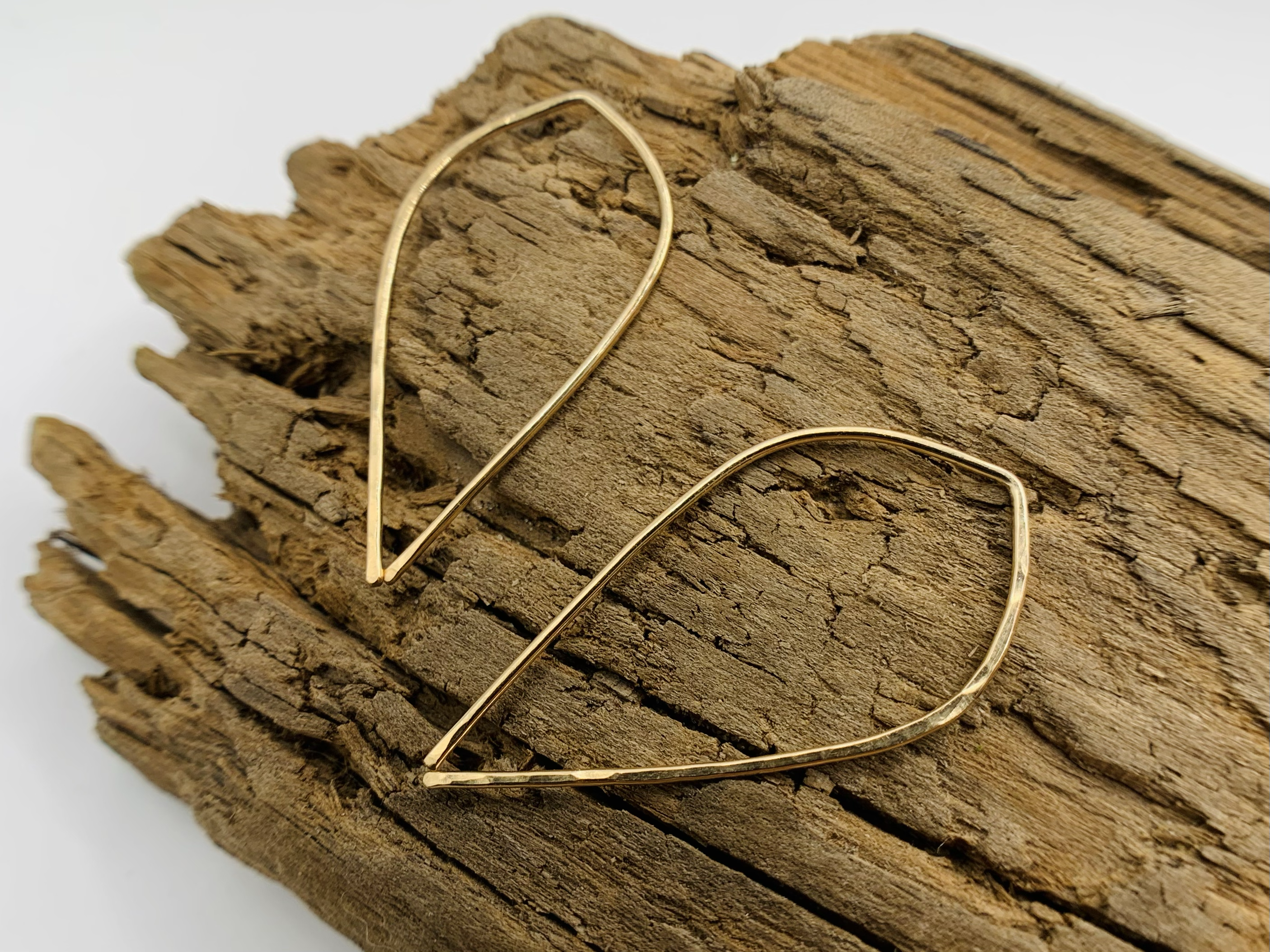 Rachel Renee Jewelry - Wholesale Hoop Earrings - STEVIE Dainty Dewdrop Threader3