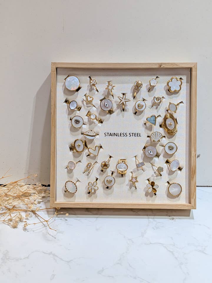 Lot de 36 bagues en nacre pour la vente par LOLO & YAYA