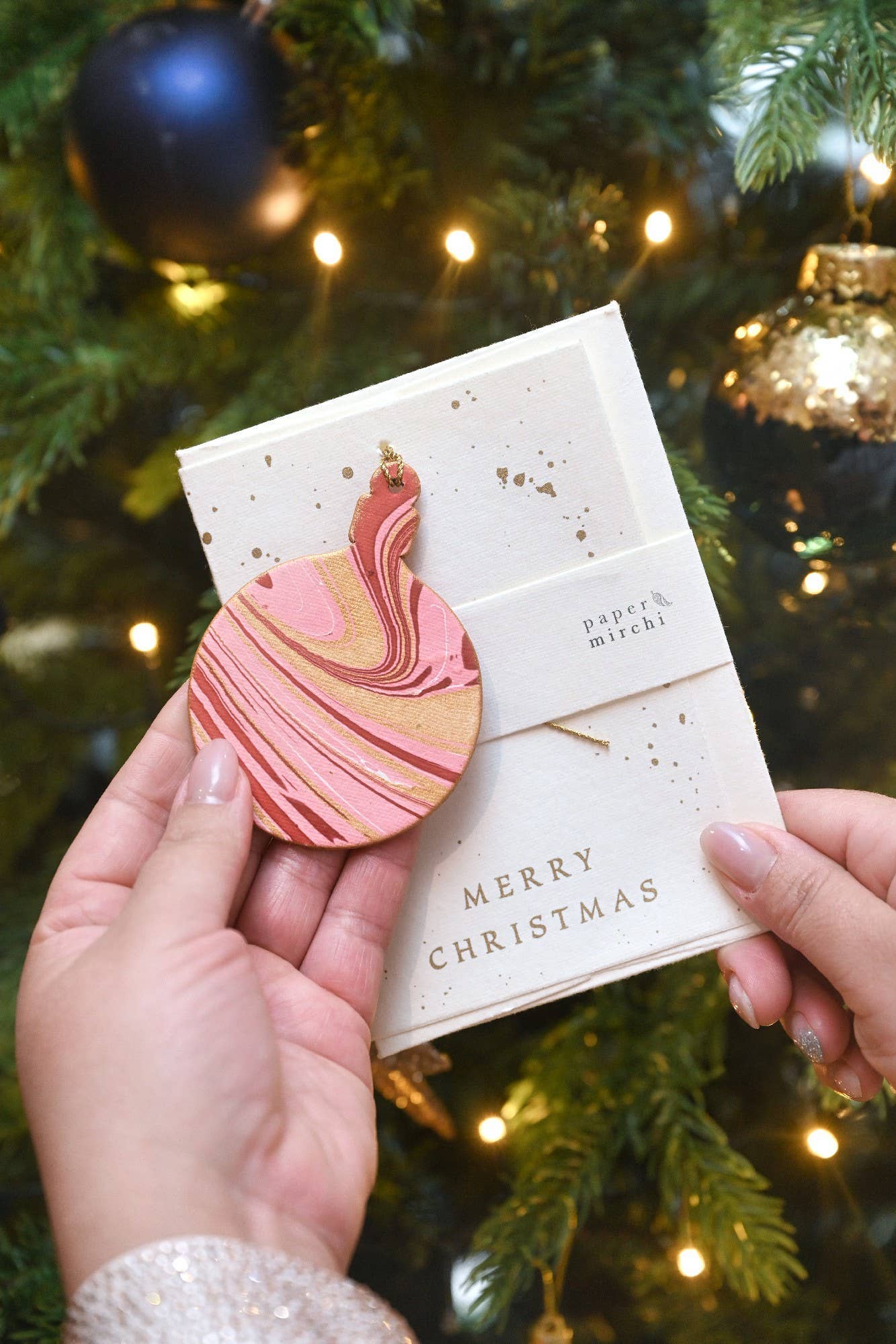 Paper Mirchi – wholesale Christmas card – Keepsake Marble Ornament Greeting Card - Bauble Joyful Red1