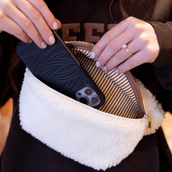MELODY FAYE - Wholesale Belt Bag - Women's - Sherpa Fleece Waist Belt Bag Plush Women’s Crossbody
