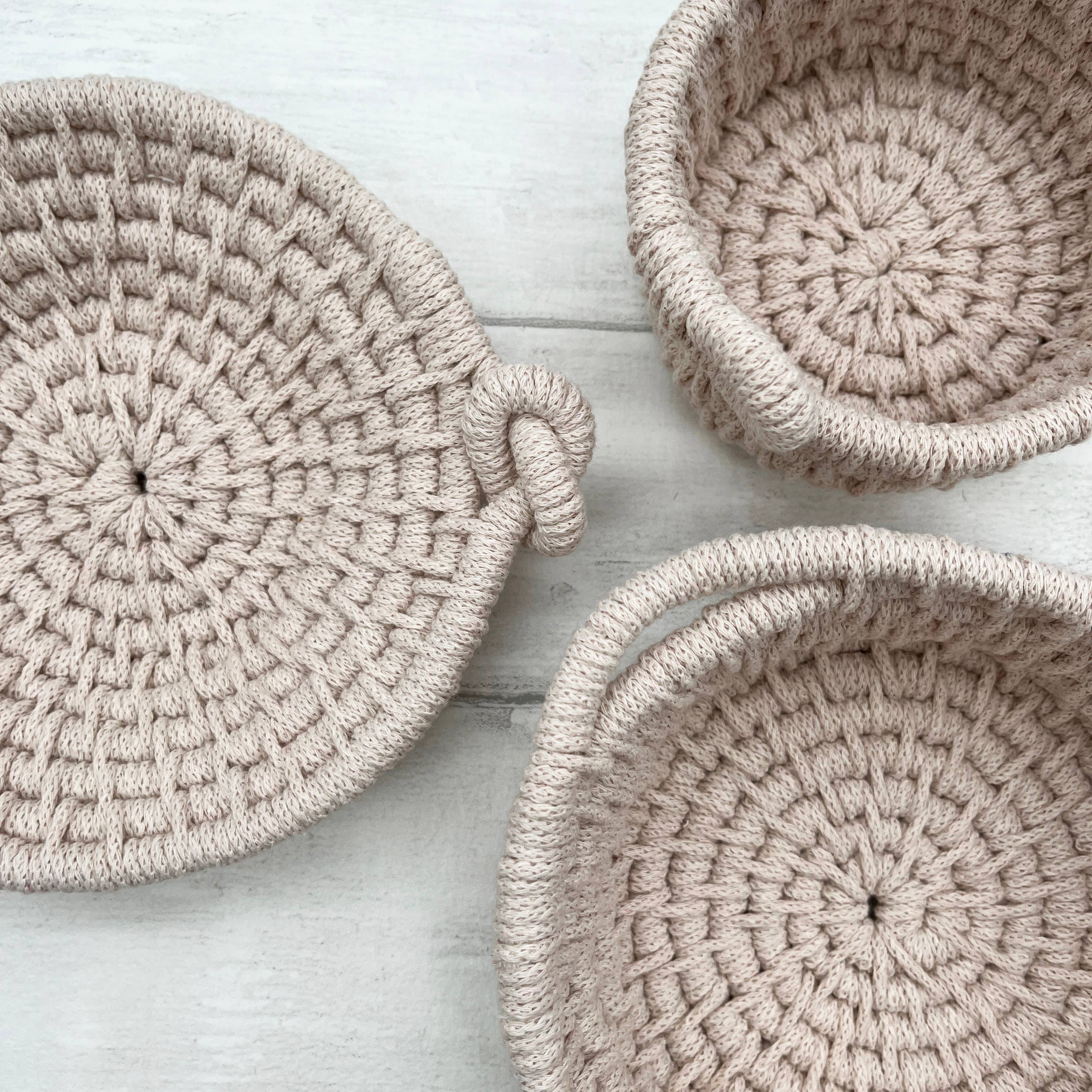 Bergin & Bath – wholesale DIY craft kit – Macrame Kit, Baskets - Nude - Learn to make a set of three 2