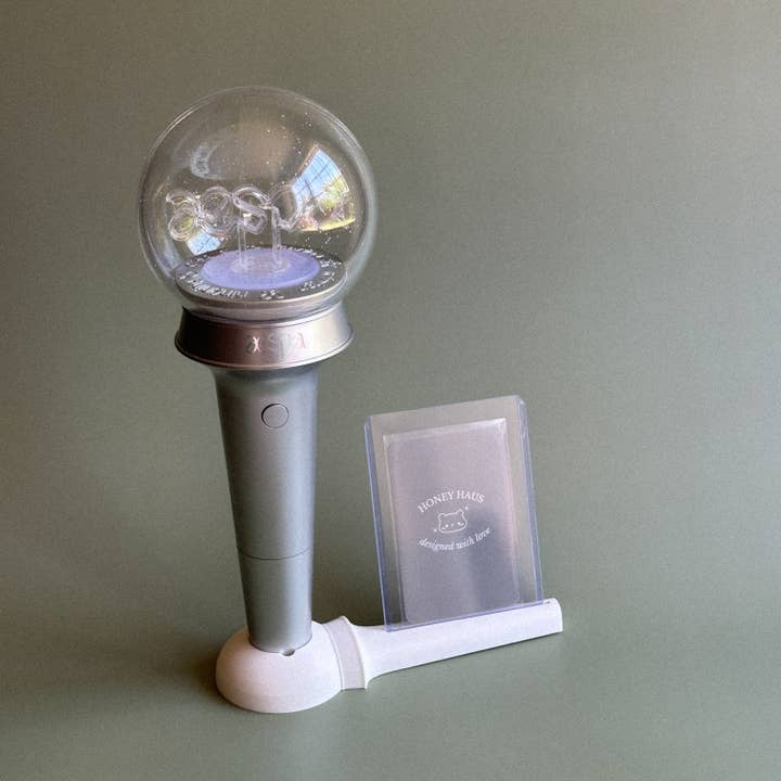 Support pour bâton lumineux Aespa Dreamus pour la vente par Honey Haus