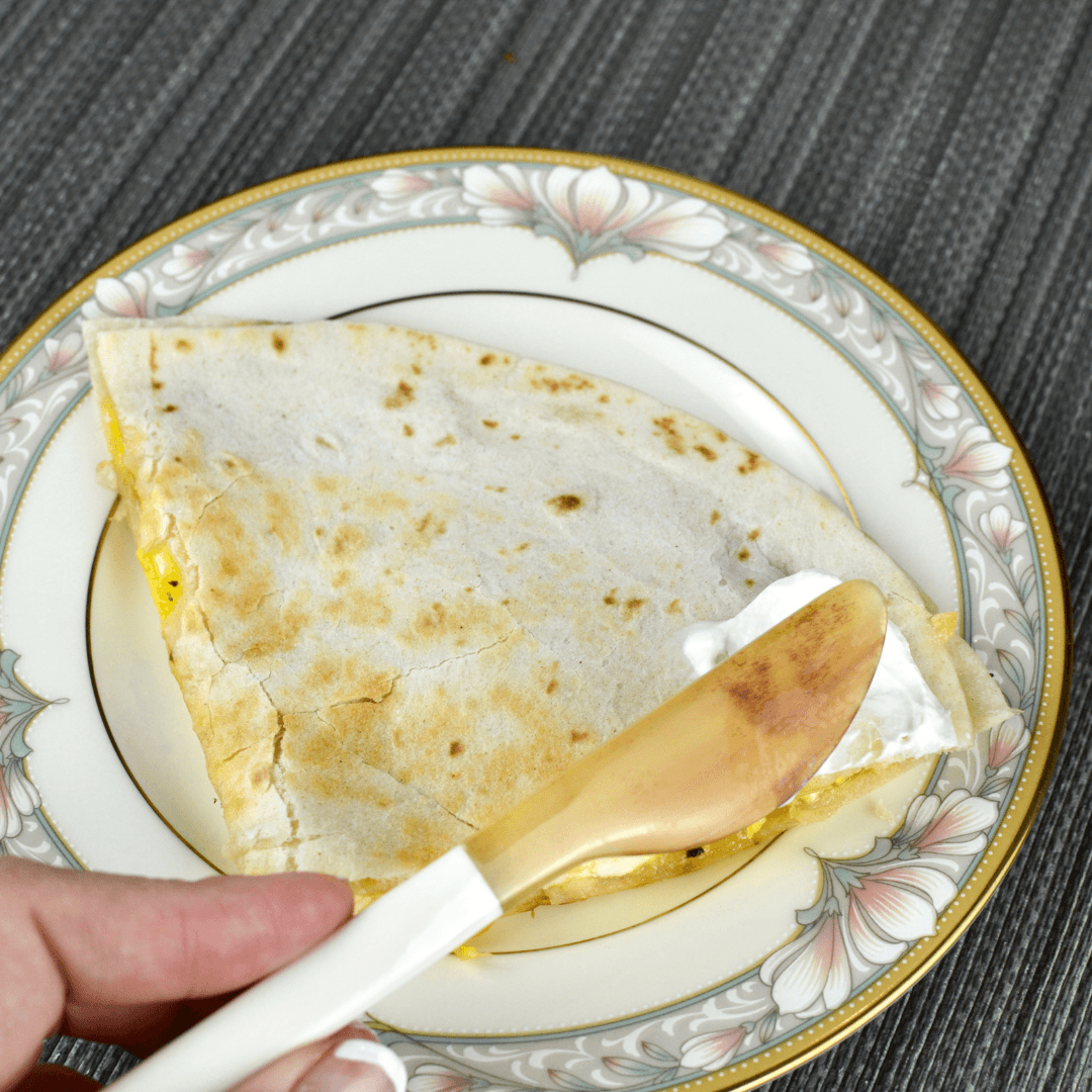 Luala Silk – wholesale Blandat bestickset – Buffalo Horn Bestick Set - sked gaffel och smör kniv-vit/Blond1