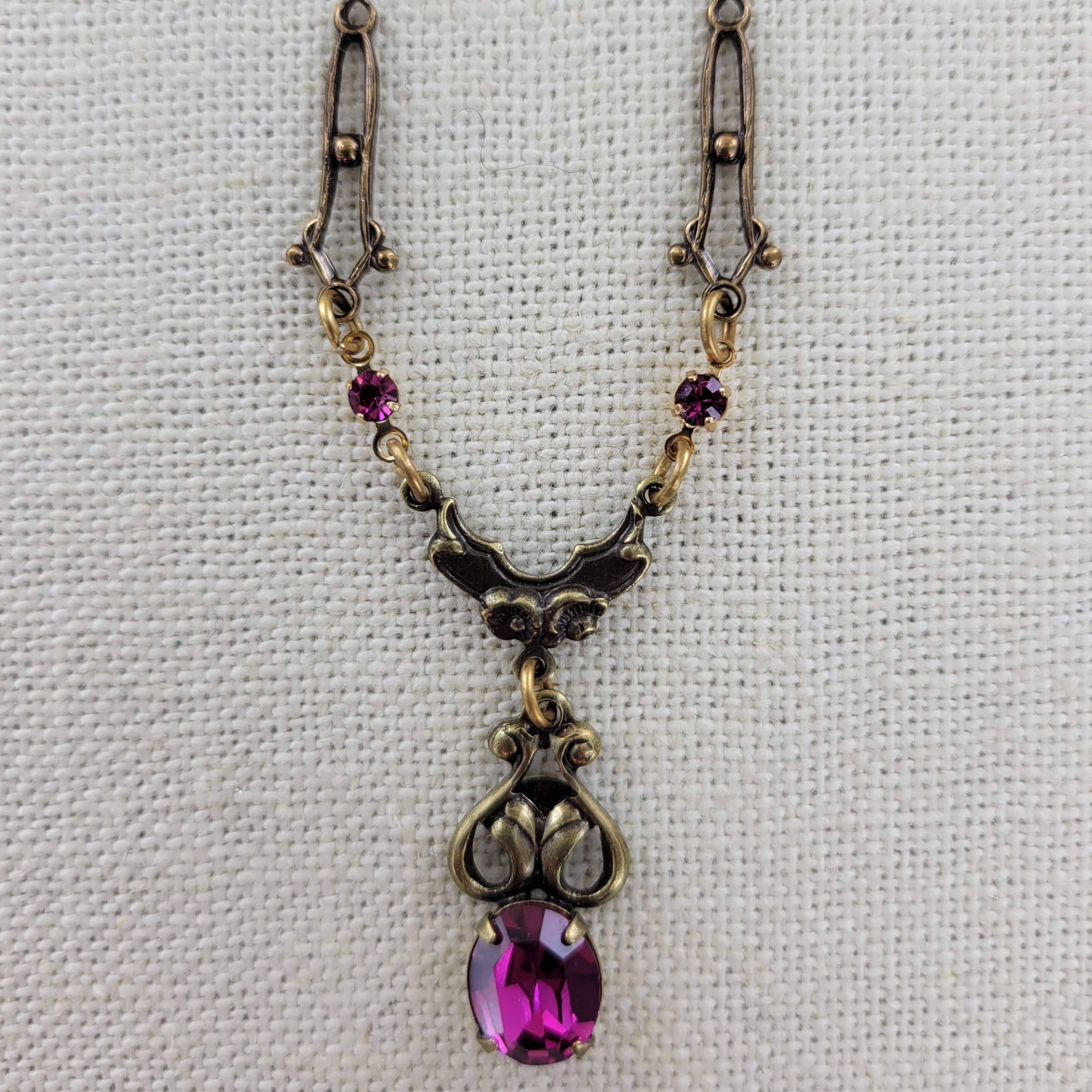 Sadie Green's Jewelry - Wholesale Pendant/Charm Necklace - Victorian Reproduction Necklace N4888