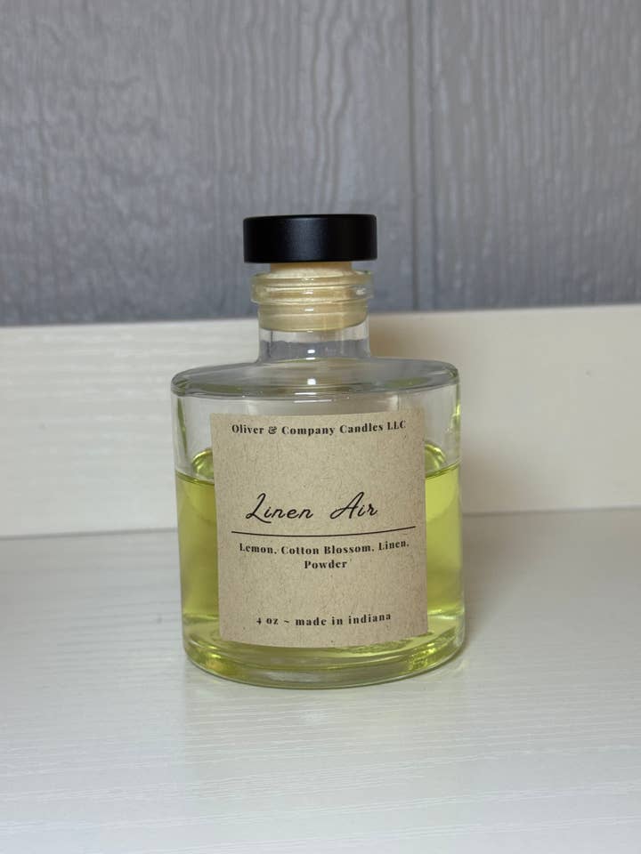 Linen Air for wholesale by Oliver & Company Candles