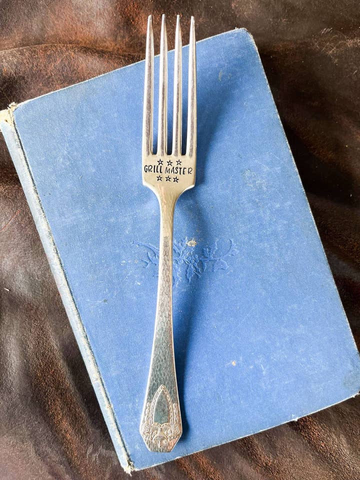 Grillmeister Vintage gestempelte Gabel für den Großhandel von The Sassy Barn