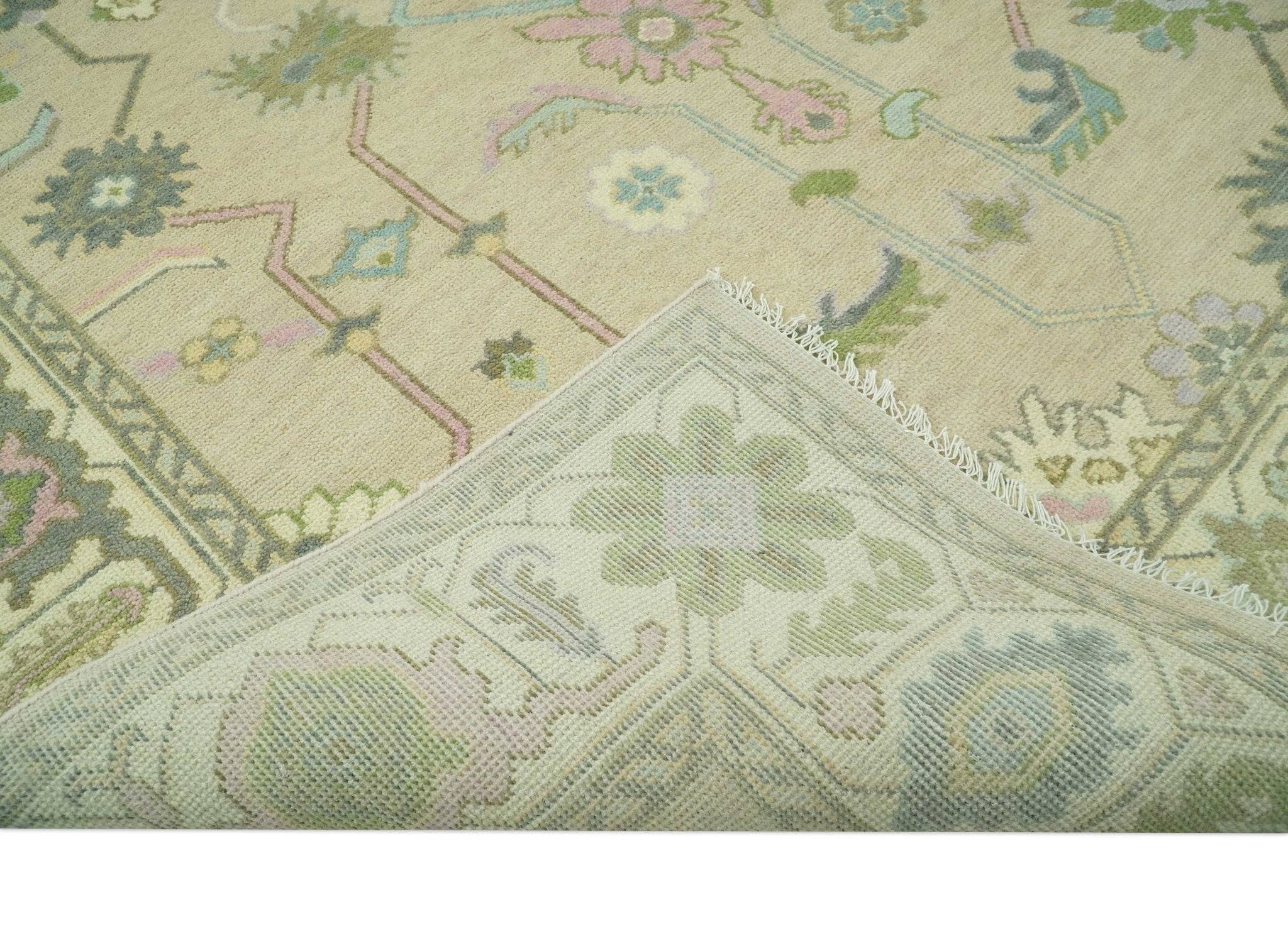 The Rug Decor, Inc. – wholesale Matta – Skräddarsydd beige och grön handknuten traditionell orientalisk Oushak-matta i ull7