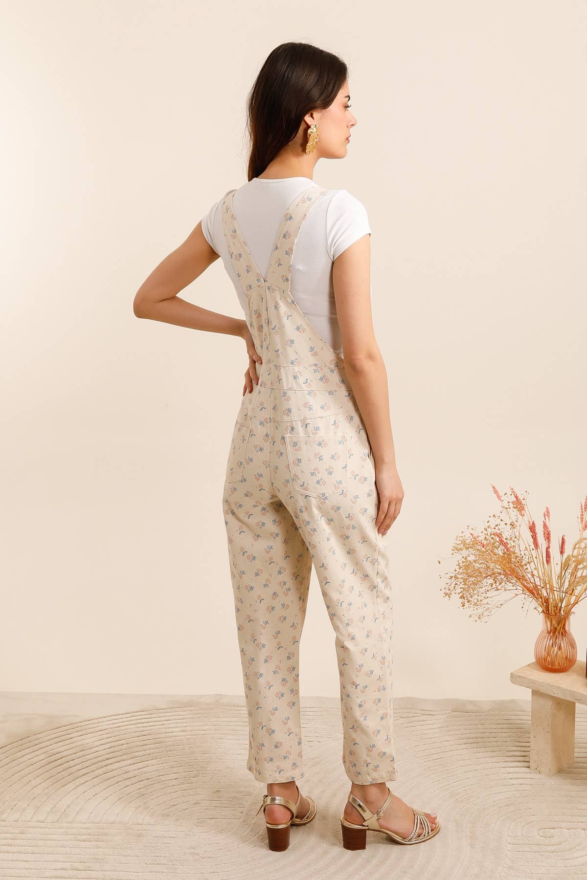 beige Salopette vintage 5782 con stampa floreale e taschino in vendita all'ingrosso su Faire3