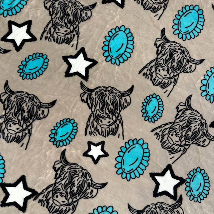 Gray Highland Cows King Size Super Soft Plush Blanket for wholesale by Sunshine Home Textile