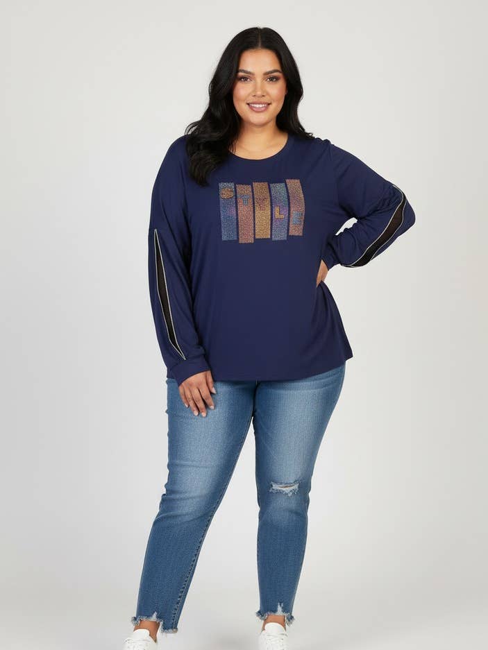 T-shirt bleu grande taille strass et manches fendues C6603 pour la vente par Pomme Rouge Paris