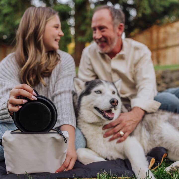 Tarana Dog Food Travel Kit, (Halo Gray) for wholesale by Picnic Time Family of Brands