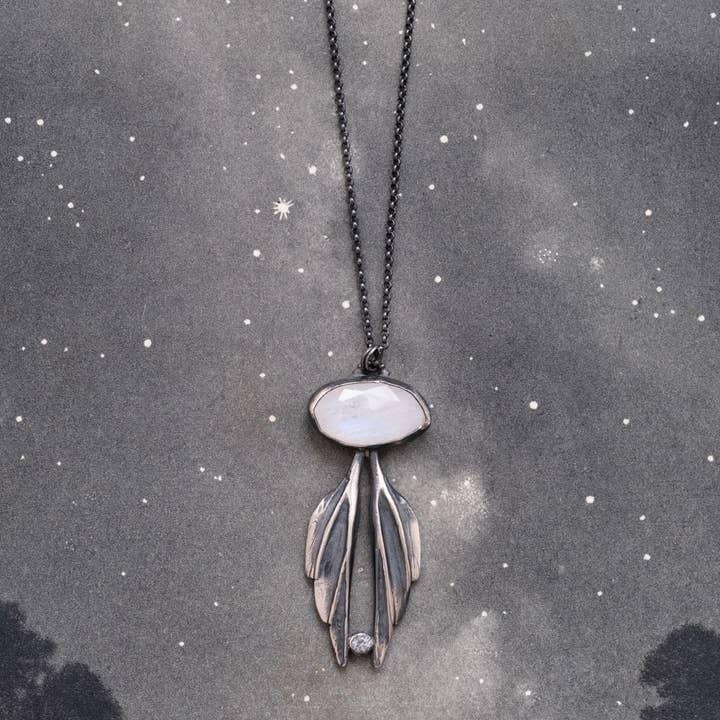 Collier Moonstone Peaceful Wing pour la vente par Symbology by Alice Scott