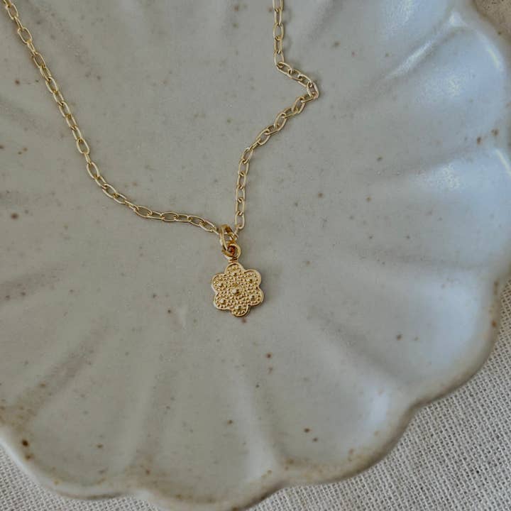 Amady Jewelry – wholesale Pendant/charm necklace – Tiny Flower charm necklace floral jewelry