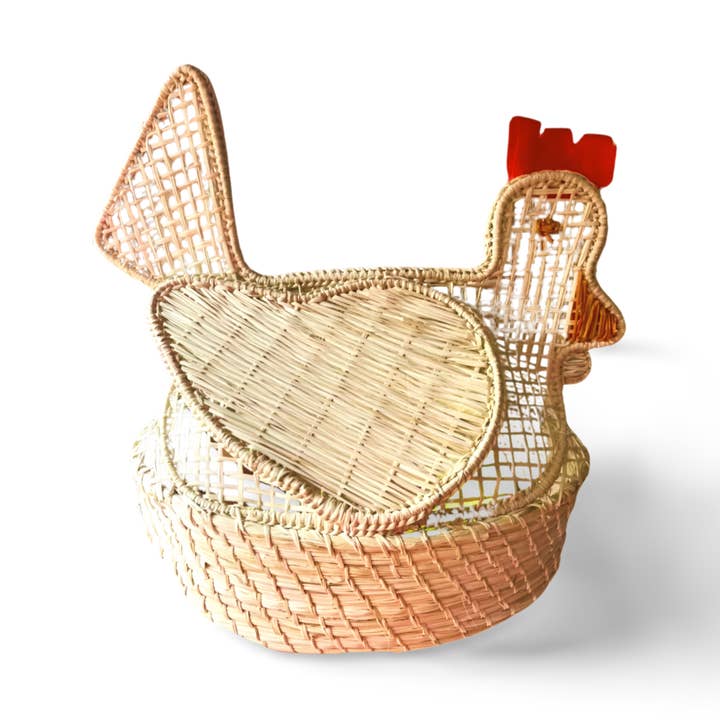 Henne handgewebter Iraca-Eierkorb für den Großhandel von Macondo Forever