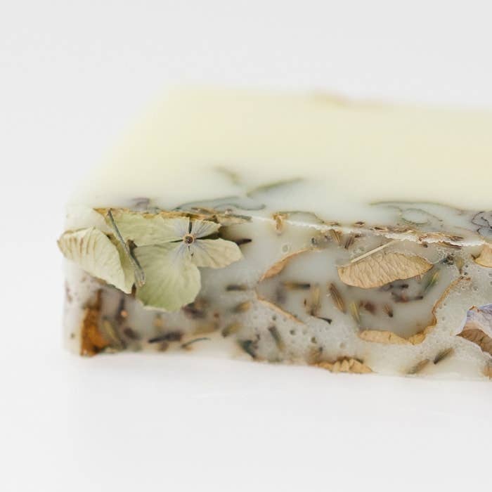 Harvest + Harmony - Wholesale Bar Soap - Harvest + Harmony Honeysuckle Poppyseed Goat Milk Soap
