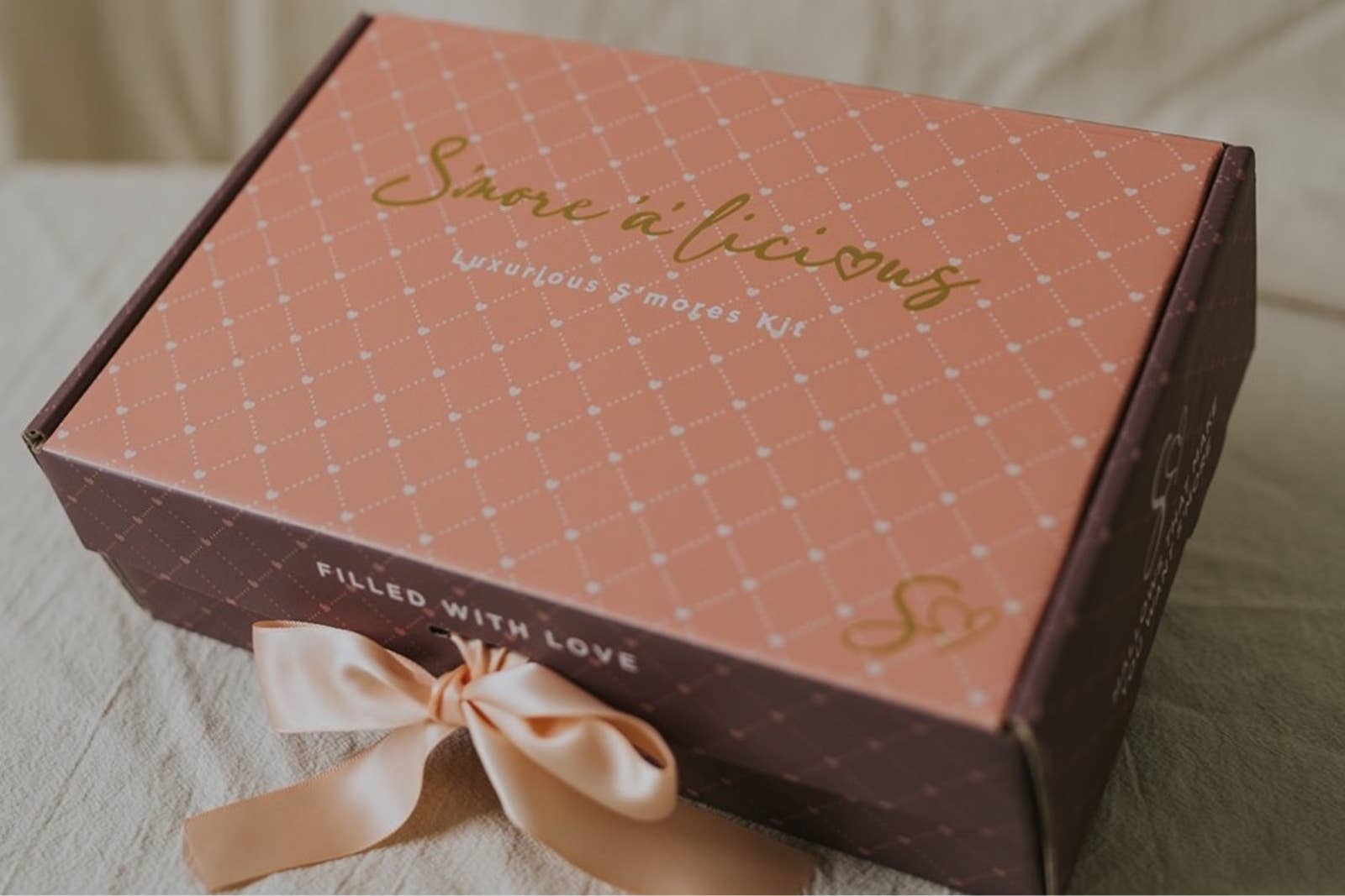 S’more’a’licious – wholesale DIY food kit – Luxurious S’mores Marshmallow Kit